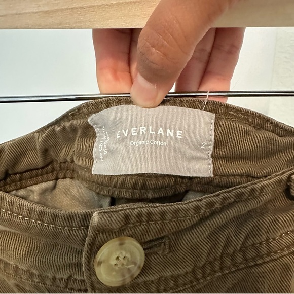 Everlane Tencel Relaxed Chino in Beech - Picture 5 of 6